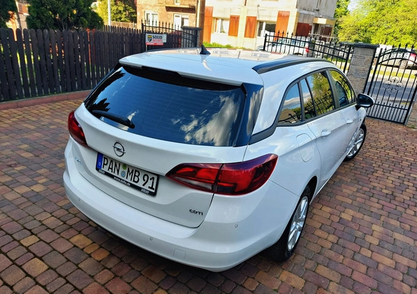Opel Astra cena 35900 przebieg: 197000, rok produkcji 2017 z Zawiercie małe 667